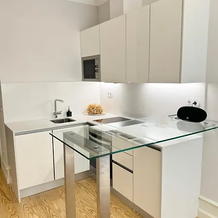 Privativo Com Banheiro Exclusivo Fora Do Lisboa