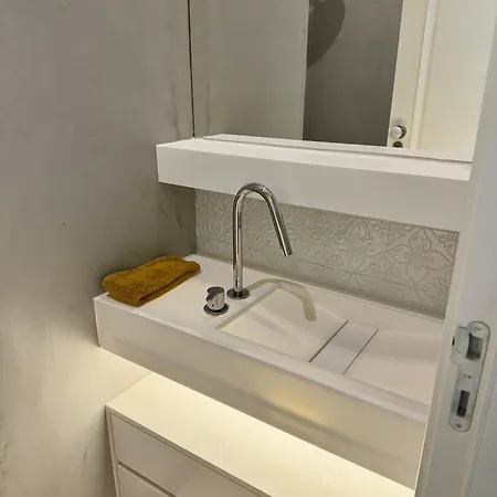 Guest house Privativo Com Banheiro Exclusivo Fora Do Lisbon