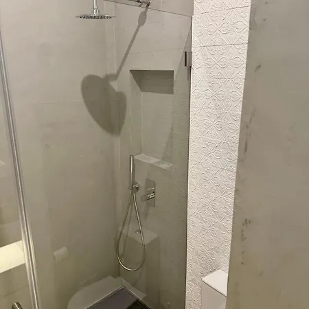 Penzion Privativo Com Banheiro Exclusivo Fora Do *